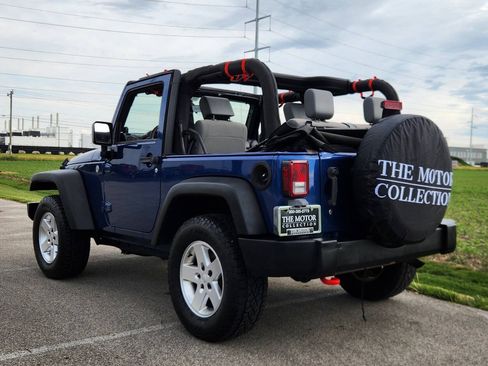 Used 2010 Jeep Wrangler Sport AWD/4WD image 3