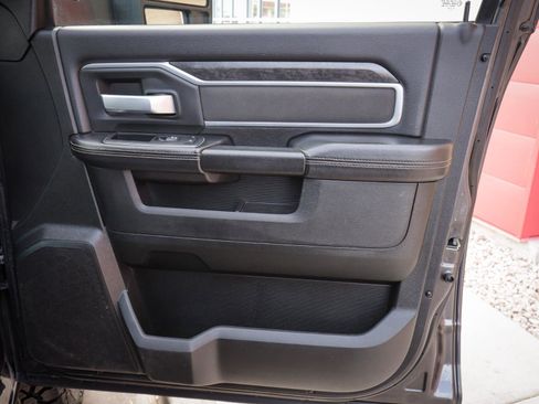 Used 2024 RAM 3500 Big Horn image 25