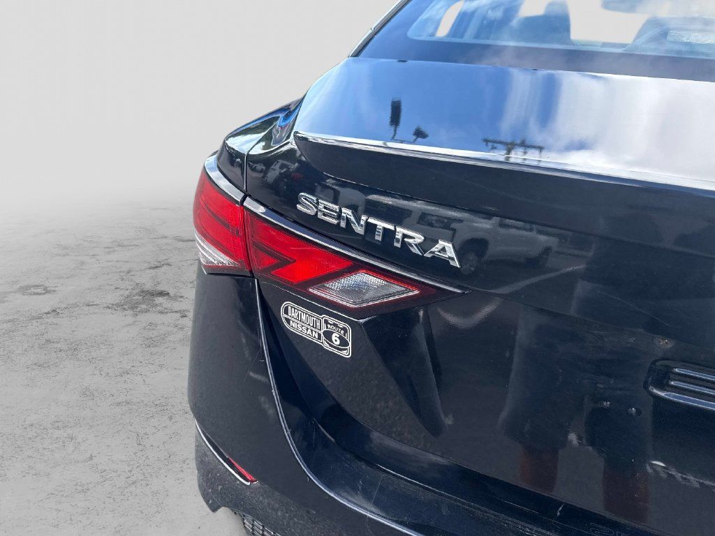 Used 2020 Nissan Sentra SR w/ Premium Package FWD image 5