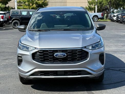 Used 2024 Ford Escape ST-Line w/ Tech Pack #1 AWD/4WD image 9