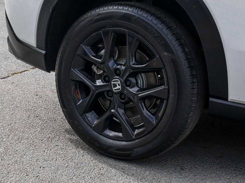 Used 2025 Honda HR-V Sport image 10