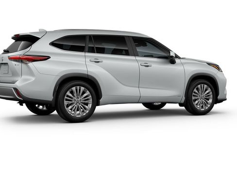 New 2025 Toyota Highlander Platinum AWD/4WD image 11