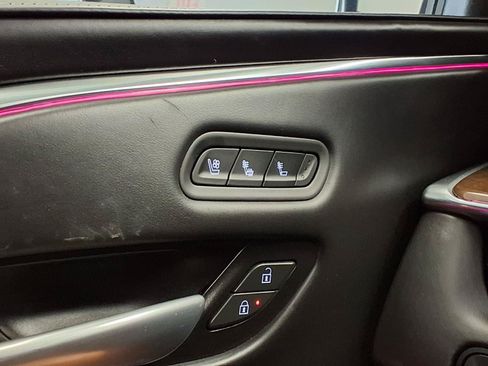 Certified 2023 Cadillac Escalade ESV Sport Platinum w/ LPO, ONYX Package AWD/4WD image 35