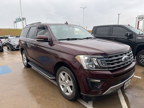 Used 2020 Ford Expedition XLT w/ Equipment Group 202A image 3