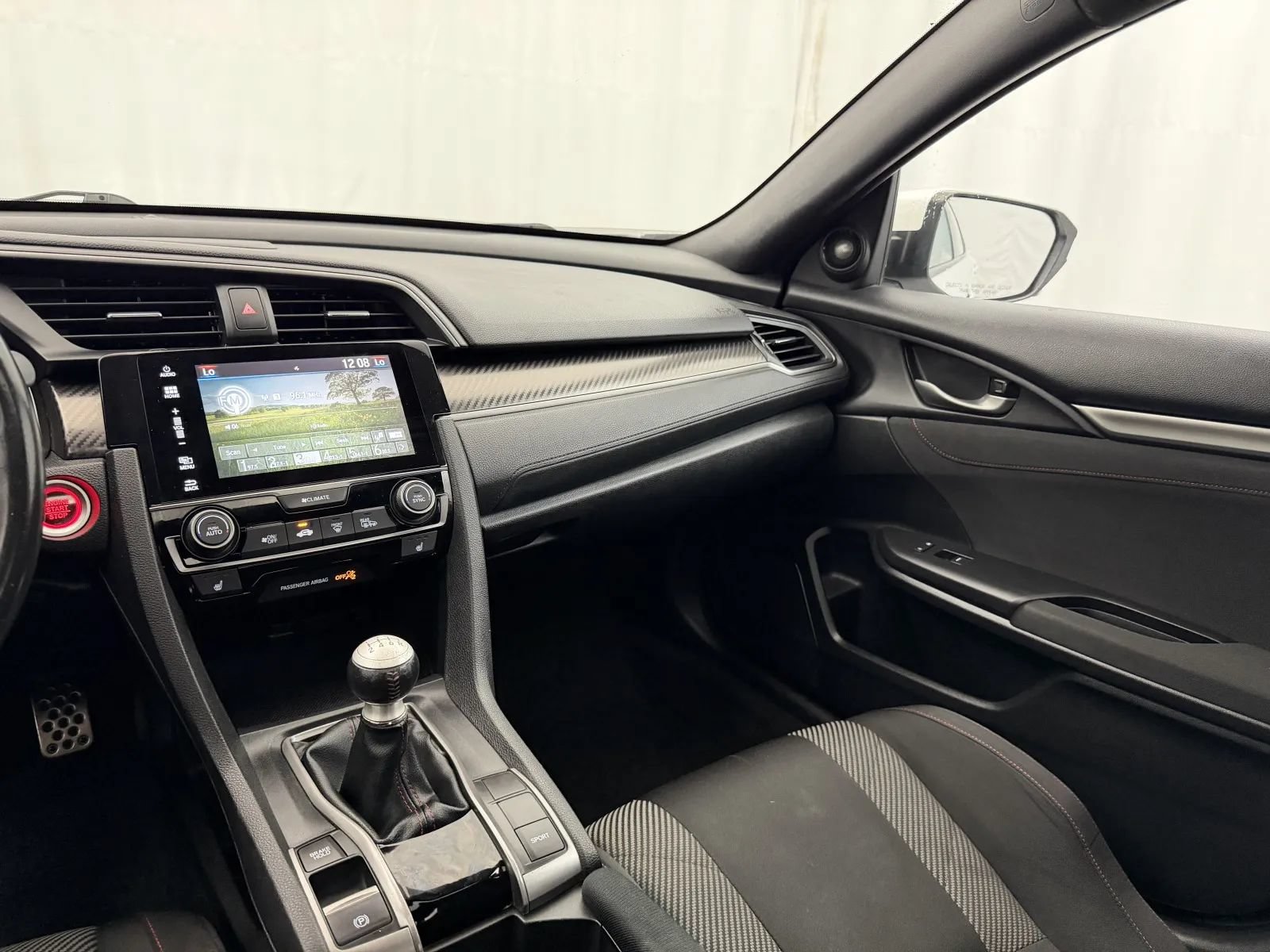 Used 2018 Honda Civic Si image 17