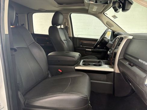 Used 2017 RAM 1500 Laramie w/ Convenience Group image 34