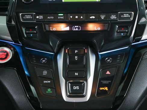Used 2023 Honda Odyssey Touring image 20
