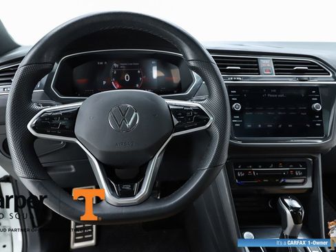 Used 2024 Volkswagen Tiguan SE R-Line image 59
