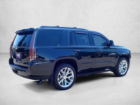 Used 2020 Cadillac Escalade Premium Luxury AWD/4WD image 4