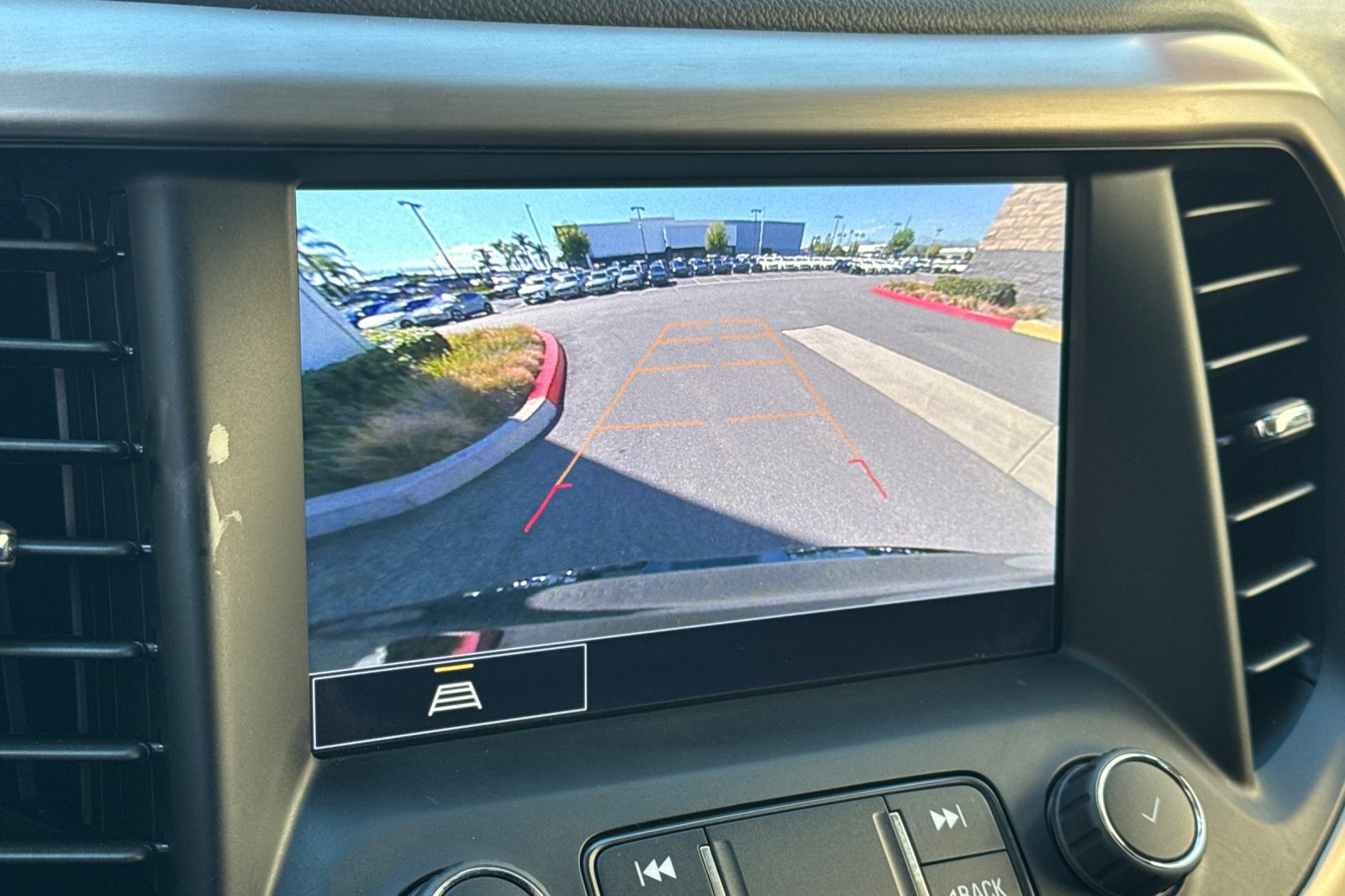 Used 2023 GMC Acadia Denali FWD image 24