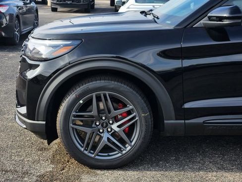 New 2026 Ford Explorer ST image 9