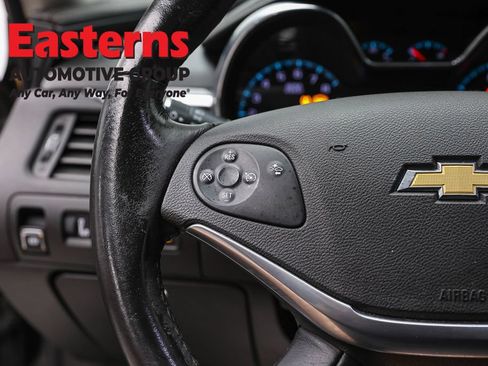 Used 2017 Chevrolet Impala Premier FWD image 15