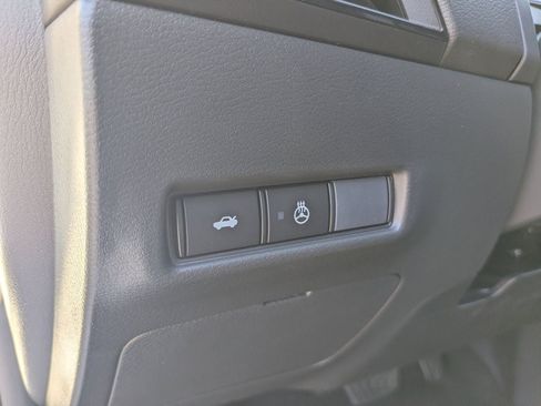 Used 2026 Nissan Sentra SV w/ SV Convenience Package FWD image 15
