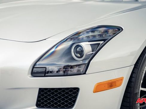 Used 2011 Mercedes-Benz SLS AMG Coupe image 70