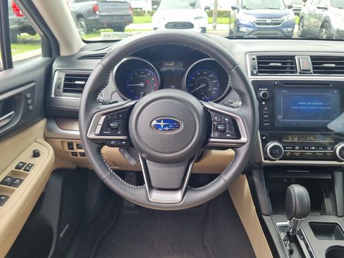 Used 2018 Subaru Outback 2.5i Limited AWD/4WD image 16
