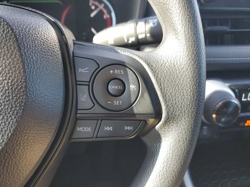 Certified 2025 Toyota RAV4 XLE w/ Convenience Package FWD image 21