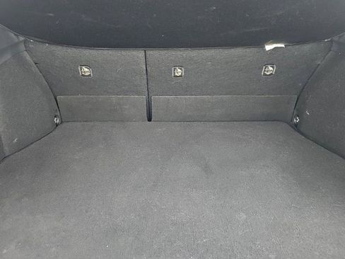 Used 2019 Toyota C-HR XLE FWD image 17