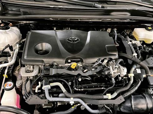 Used 2022 Toyota Camry XSE w/ Navigation Upgrade Package image 33