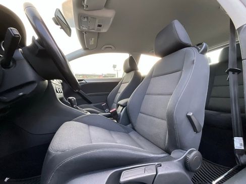 Used 2013 Volkswagen Golf TDI image 11