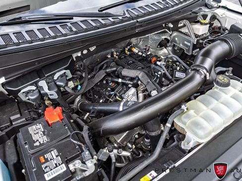 Used 2023 Ford Expedition XLT AWD/4WD image 46