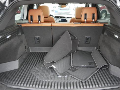 Used 2023 Cadillac XT4 Sport image 18