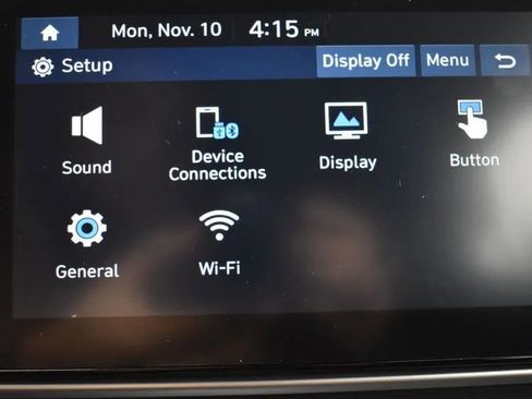 Used 2025 Hyundai Venue SEL image 33