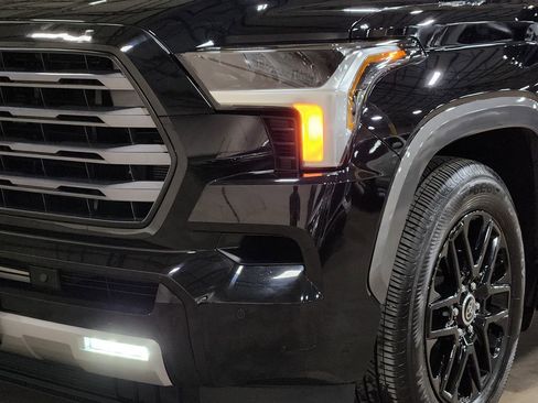 Used 2024 Toyota Sequoia Limited image 14