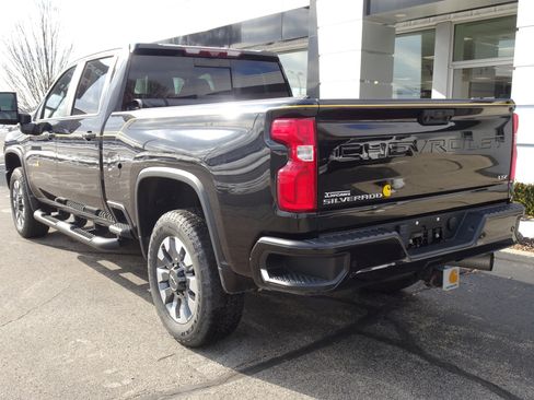 Used 2021 Chevrolet Silverado 2500 LTZ w/ Carhartt Edition image 3