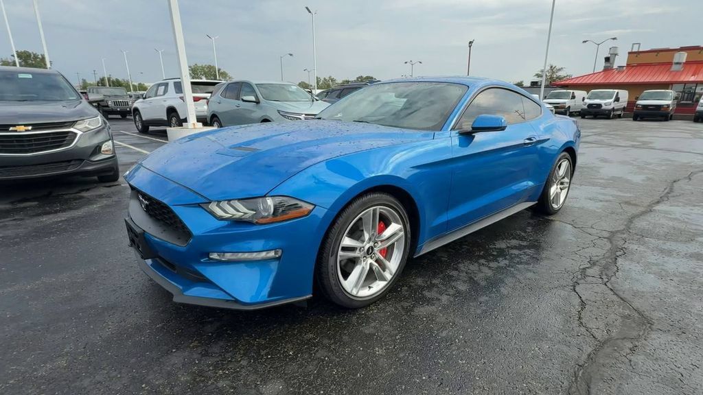 Used 2019 Ford Mustang Premium RWD image 4