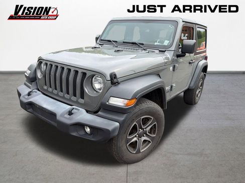Used 2019 Jeep Wrangler Sport AWD/4WD image 1