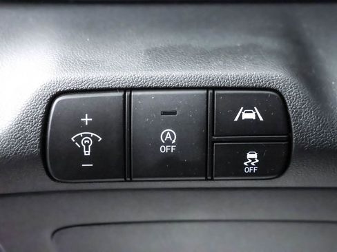 Certified 2023 Hyundai Elantra SE w/ Cargo Package image 22