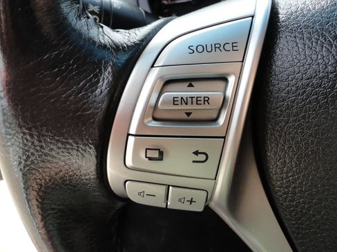 Used 2017 Nissan Altima 2.5 SV FWD image 16