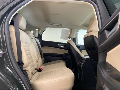 Used 2024 Ford Edge SEL image 16