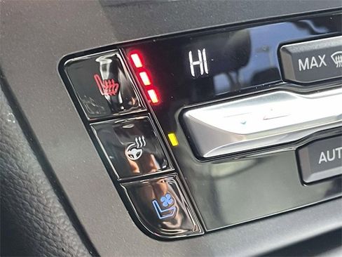 Used 2020 Ford Explorer ST image 12