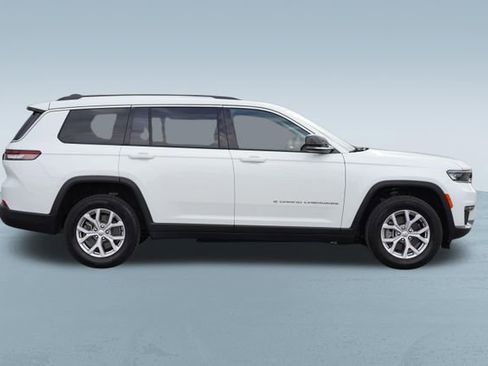 Used 2022 Jeep Grand Cherokee L Limited image 10