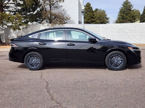 New 2026 Nissan Sentra SV w/ SV Convenience Package FWD image 2
