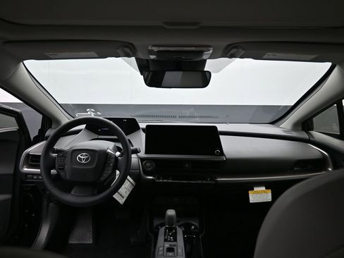 New 2026 Toyota Prius XLE image 10
