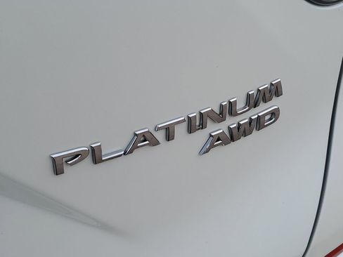 Used 2021 Nissan Murano Platinum image 32