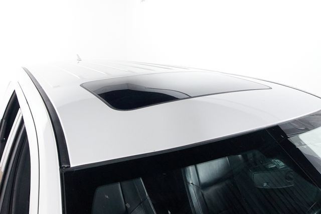 Used 2020 Dodge Durango GT w/ Blacktop Package AWD/4WD image 4