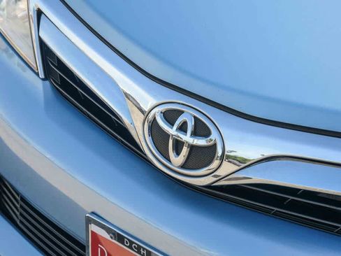Used 2012 Toyota Camry LE FWD image 5