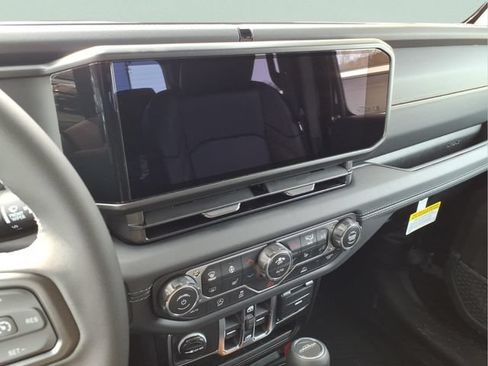 New 2026 Jeep Gladiator Sport AWD/4WD image 16
