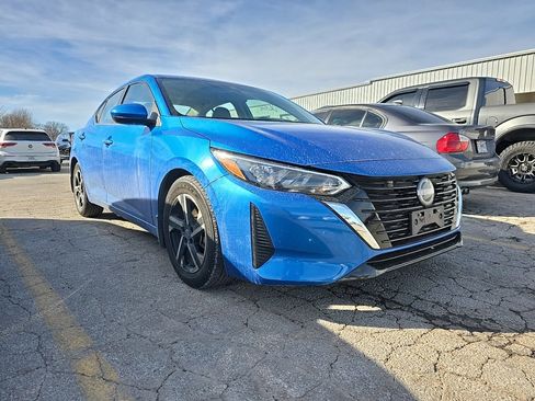 Used 2024 Nissan Sentra SV image 1