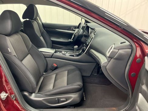 Used 2018 Nissan Maxima 3.5 S image 22