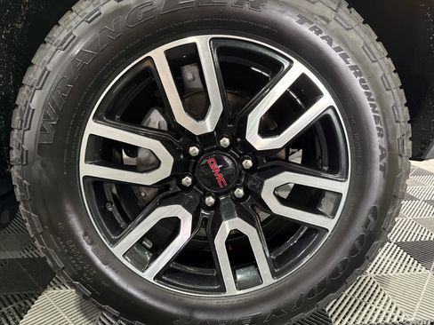 Used 2024 GMC Yukon AT4 w/ Max Trailering Package AWD/4WD image 24