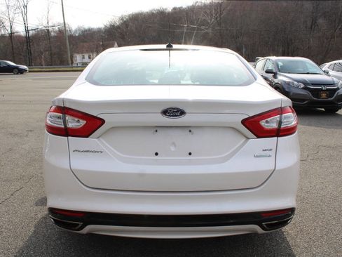 Used 2014 Ford Fusion SE w/ Equipment Group 202A image 9