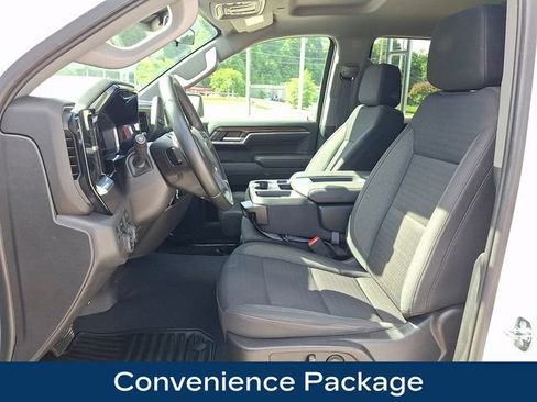 Used 2023 Chevrolet Silverado 1500 LT AWD/4WD image 2