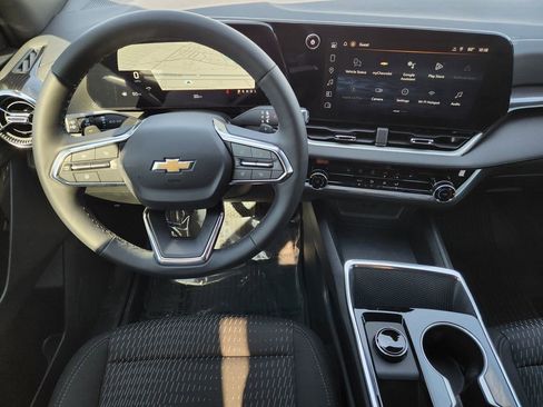 New 2026 Chevrolet Equinox LT w/ LPO, Floor Liner Package image 27