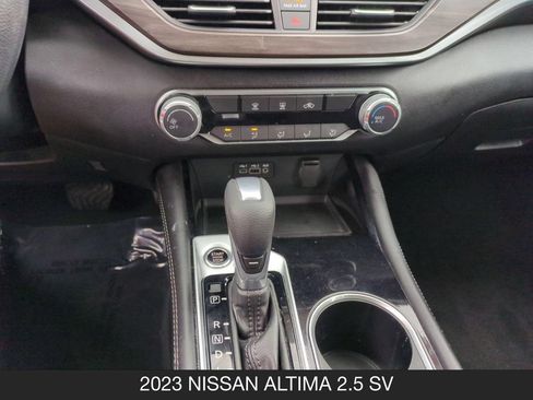 Used 2023 Nissan Altima 2.5 SV FWD image 23