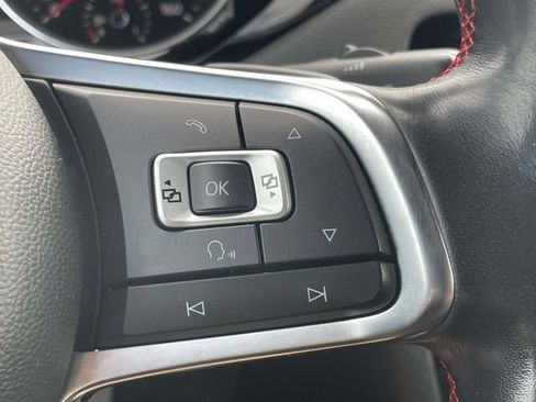 Used 2017 Volkswagen Jetta GLI FWD image 23