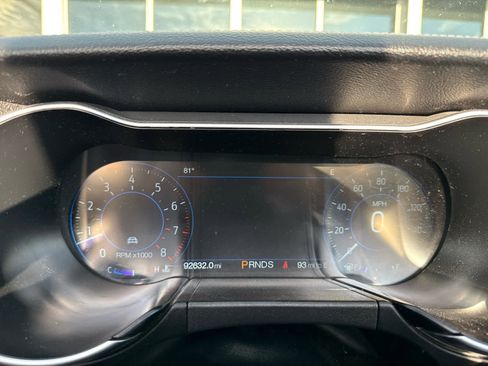 Used 2018 Ford Mustang Premium w/ Equipment Group 201A RWD image 9